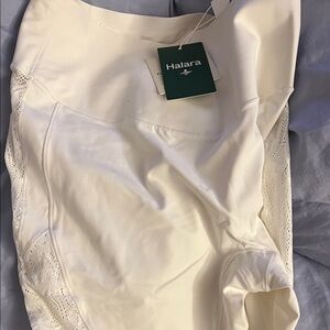 HALARA UltraSculpt High Waisted Lace Yoga Pants